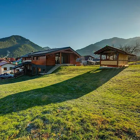 Lazon * Pavčina Lehota