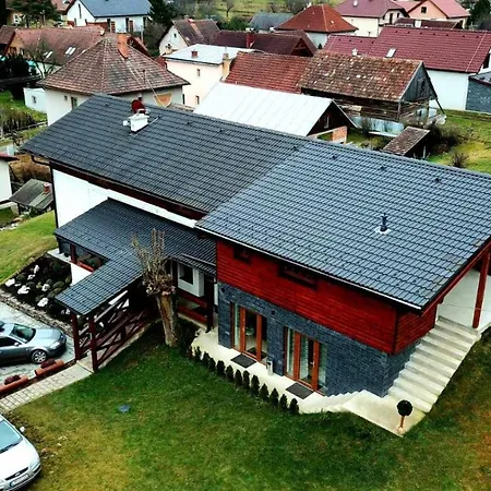 Lazon Apartment *