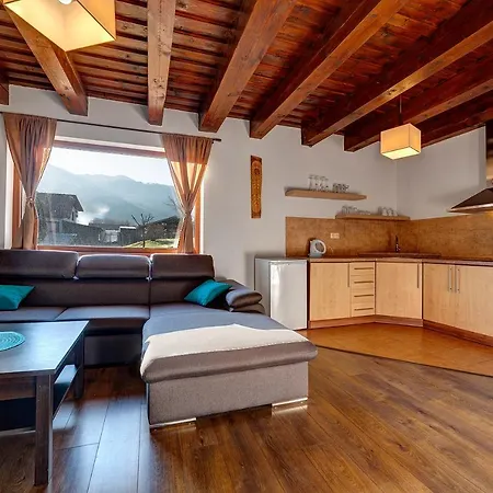 Lazon Pavčina Lehota